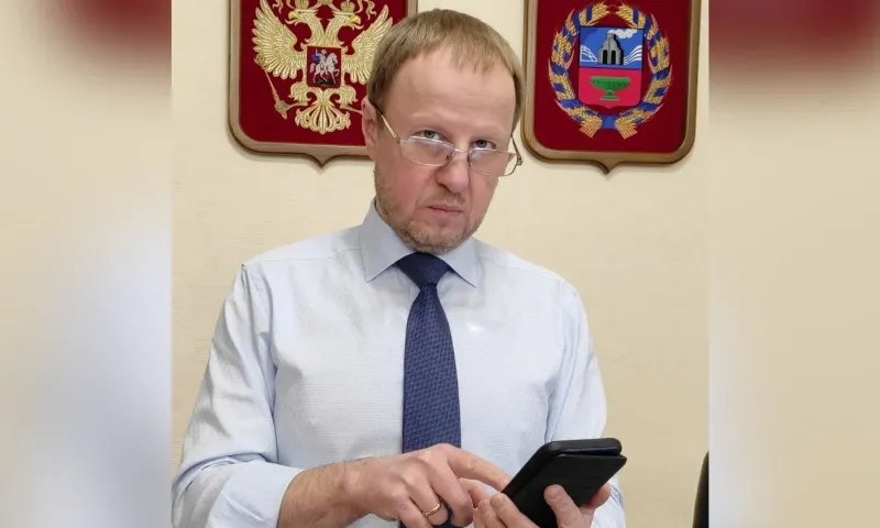Губернатор Виктор Томенко призвал подписчиков в Instagram перейти в другие соцсети
