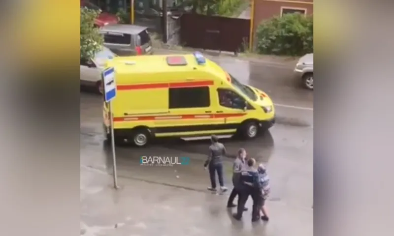 В Барнауле на пешеходном переходе сбили бабушку
