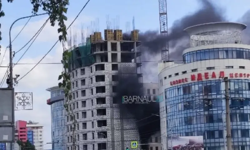 В центре Барнаула произошел пожар
