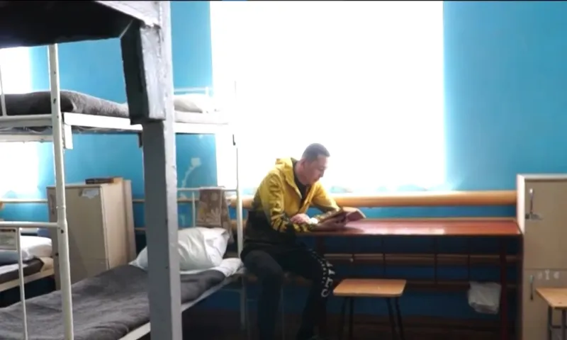 «Я не знал, что это преступление»: осуждённый за пропаганду терроризма иностранец отбывает наказание в алтайской колонии