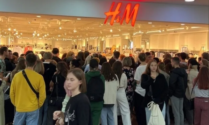 В барнаульском торговом центре вновь открылся H&M