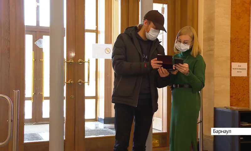 В региональном Минкульте рассказали, влияют ли QR-коды на посещение театров