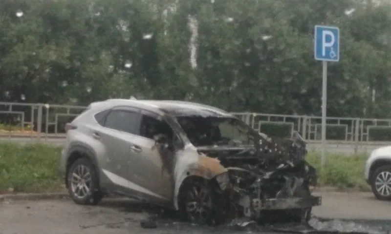 Автомобиль сгорел ночью в Барнауле