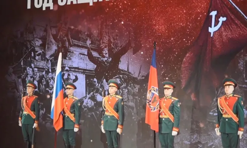 Виктор Томенко официально дал старт Году защитника Отечества в Алтайском крае