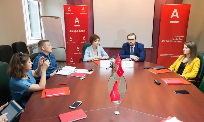 Альфа-Банк планирует запустить отделения нового поколения в Алтайском крае