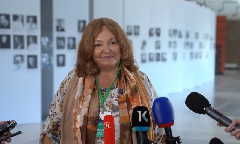 Наталья Бондарчук пообещала передать экспонат в музей Шукшина в Сростках