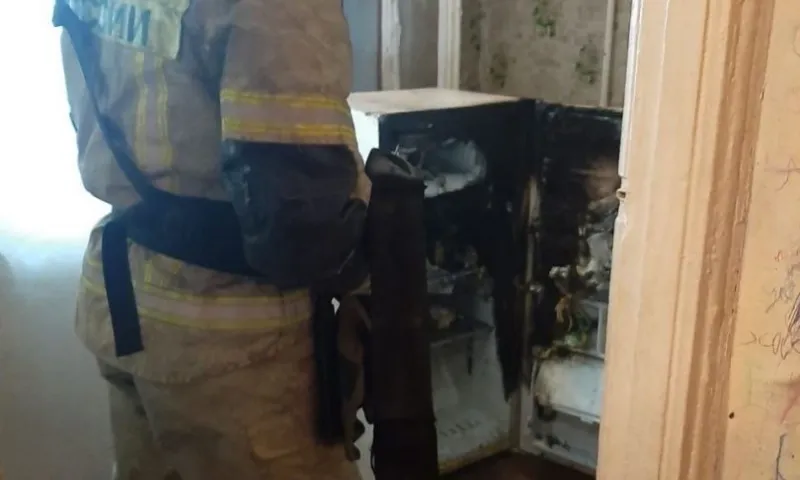 Сотрудники МЧС потушили несколько пожаров в Барнауле