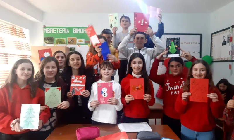 Как барнаульские лицеисты своими руками творят новогодние чудеса