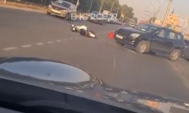 Авария с мотоциклистом произошла в Барнауле