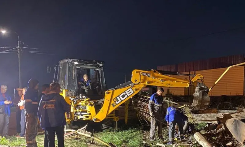 Газопровод, повреждённый в результате ДТП, починили в Барнауле