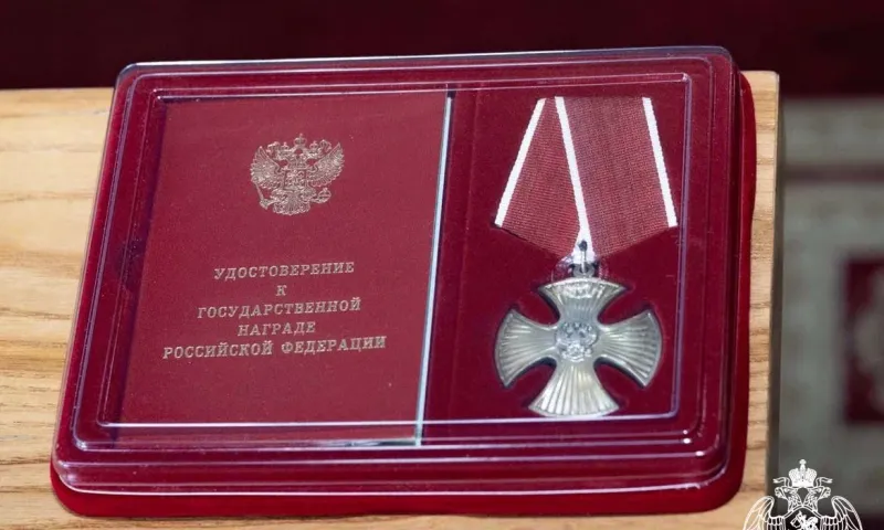 Родственникам погибших на службе росгвардейцев из Рубцовска передали госнаграды