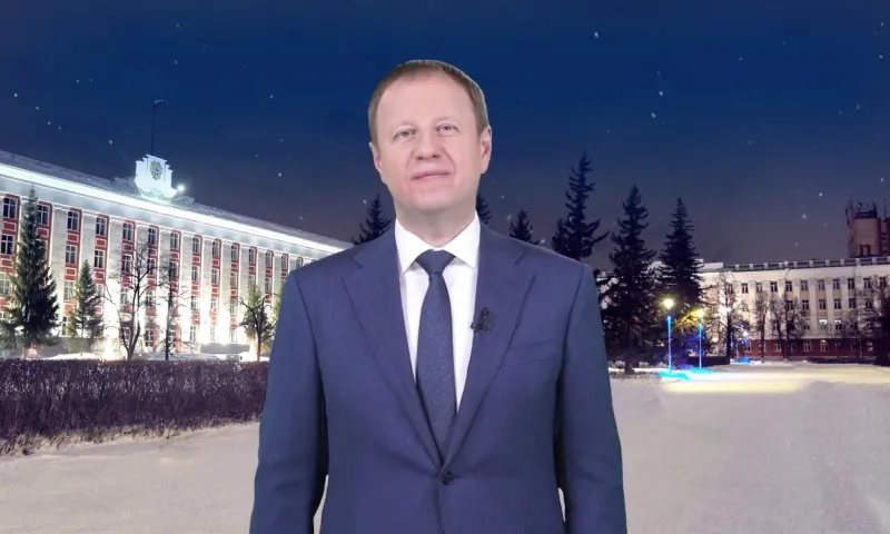 Губернатор Алтайского края Виктор Томенко поздравил жителей региона с Новым годом