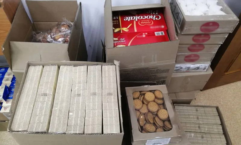 Незадекларированные сладости пытался вывезти из России гражданин Монголии