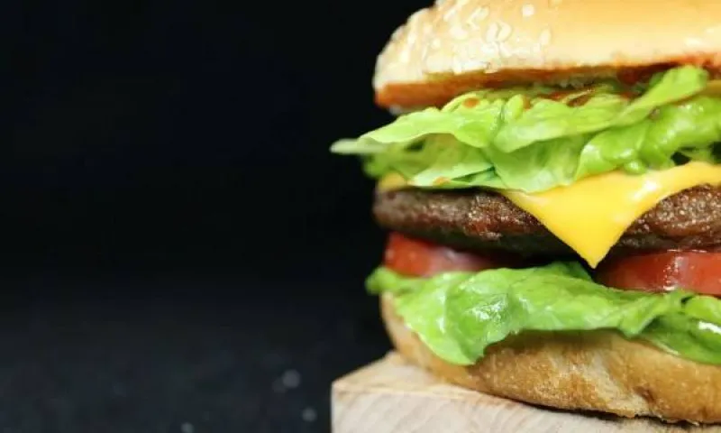 McDonald's закроет все свои рестораны в России