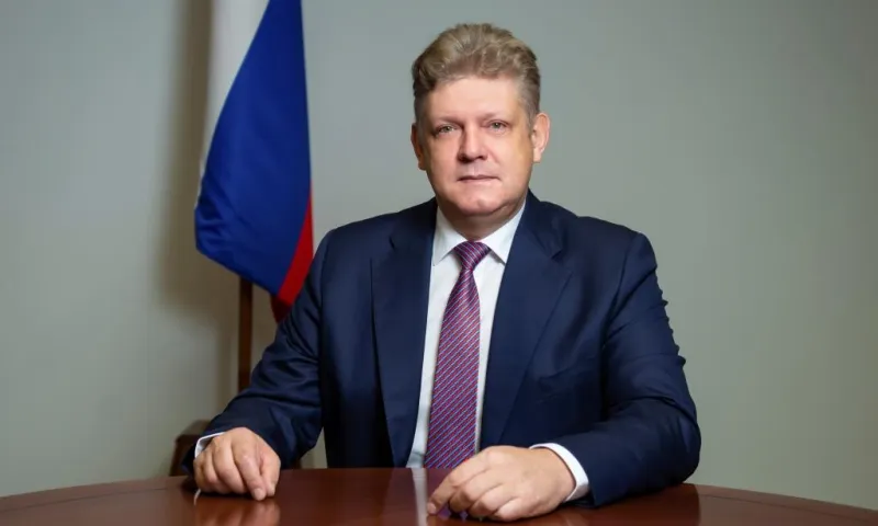 Полпред президента РФ в СФО поздравил студентов, аспирантов и преподавателей с Днём российского студенчества