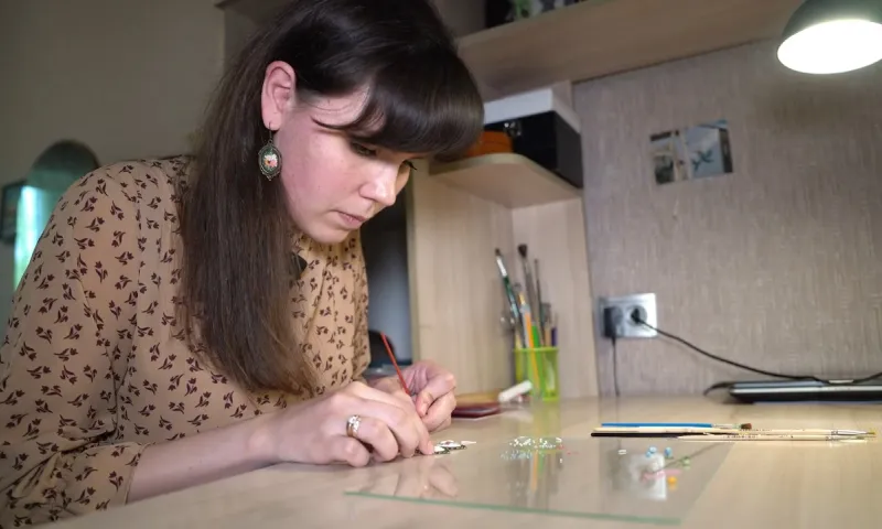 Мастерская: художник-миниатюрист Елена Осипова