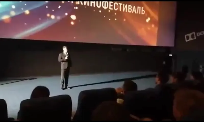 Павел Деревянко представил в барнаульском кинотеатре «Пионер» драму «Подельники»