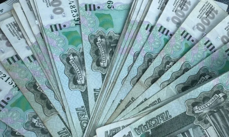 Центробанк повысил ключевую ставку с 16 % до 18 %