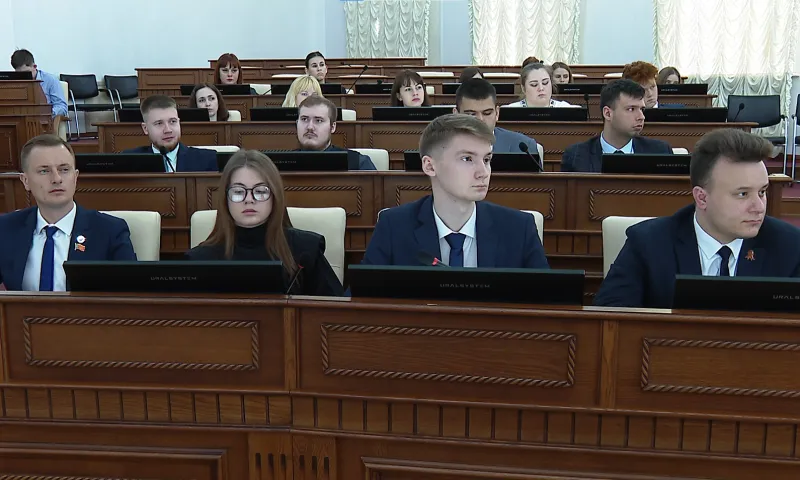 Какие вопросы обсудили на сессии Молодежного парламента Алтайского края