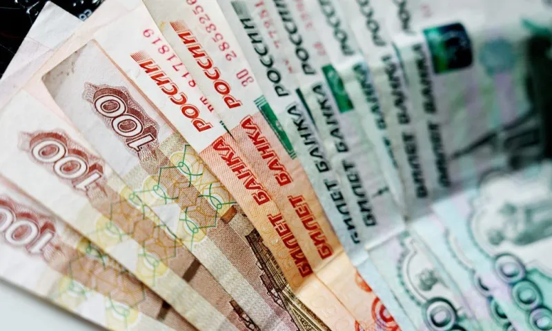Житель Барнаула хотел сходить на свидание, но в итоге потерял 25 тысяч рублей