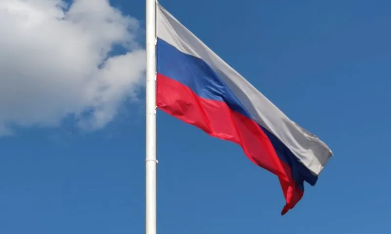Жителям Алтайского края раздадут ленточки российского триколора