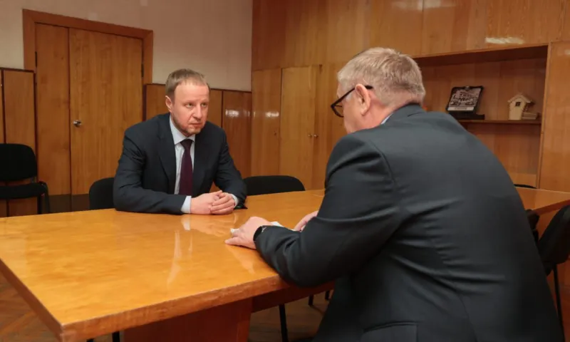Виктор Томенко прибыл в Яровое с рабочей поездкой