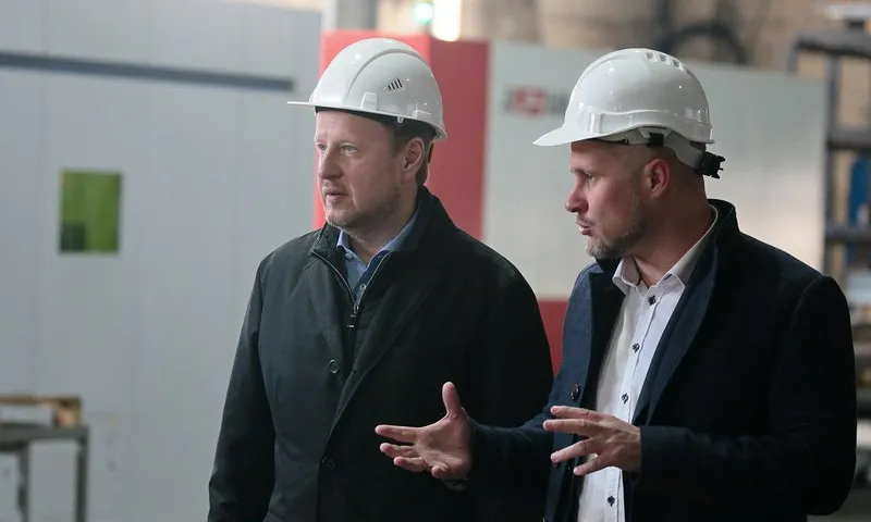 Виктор Томенко посетил предприятие «Комплекс Агро»