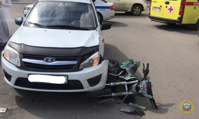 14-летнего мотоциклиста сбили в Бийске