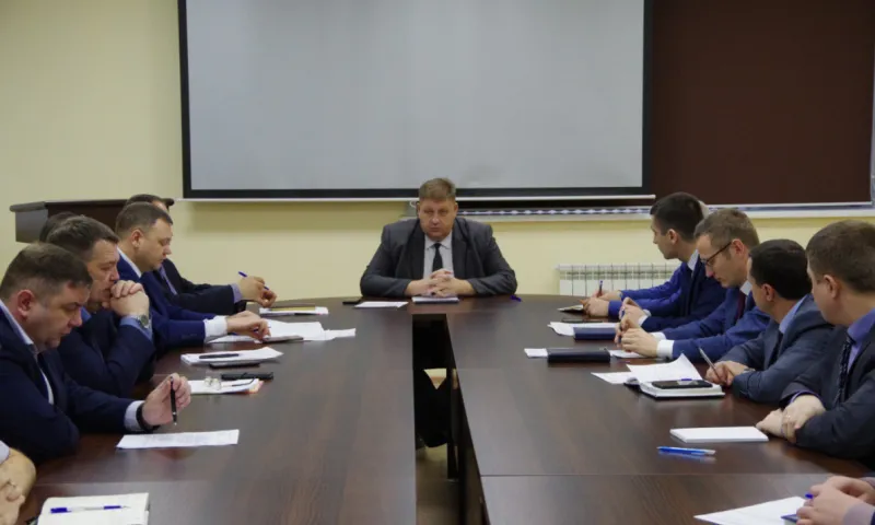 Готовность коммунальных служб к работе в зимний период обсудили на совещании в Барнауле