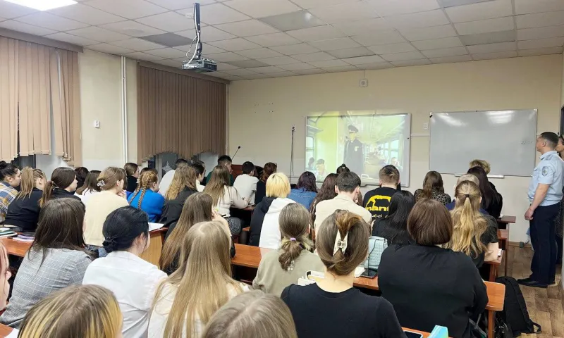 Сотрудники и общественники транспортной полиции Алтая присоединились к Всероссийской акции МВД «Студенческий десант»