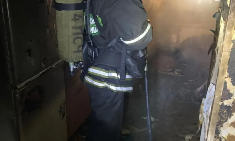 Пожилой мужчина погиб при пожаре в Барнауле