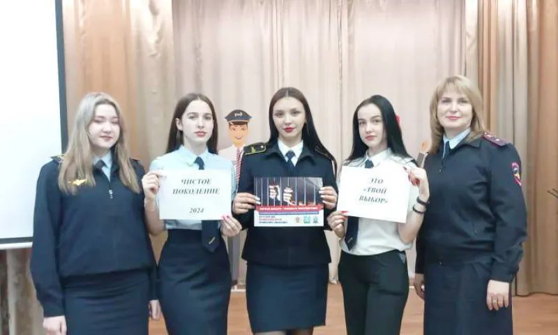 Сотрудники транспортной полиции провели профилактическую акцию «Твой выбор» в Барнауле