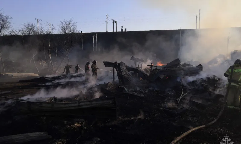 В Первомайском районе ликвидирован пожар на пилораме