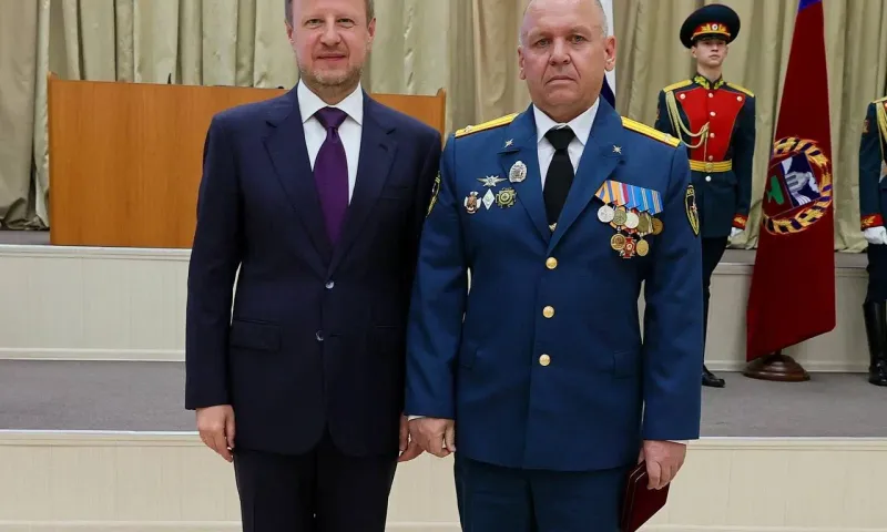 Губернатор Алтайского края наградил лучших пожарных региона