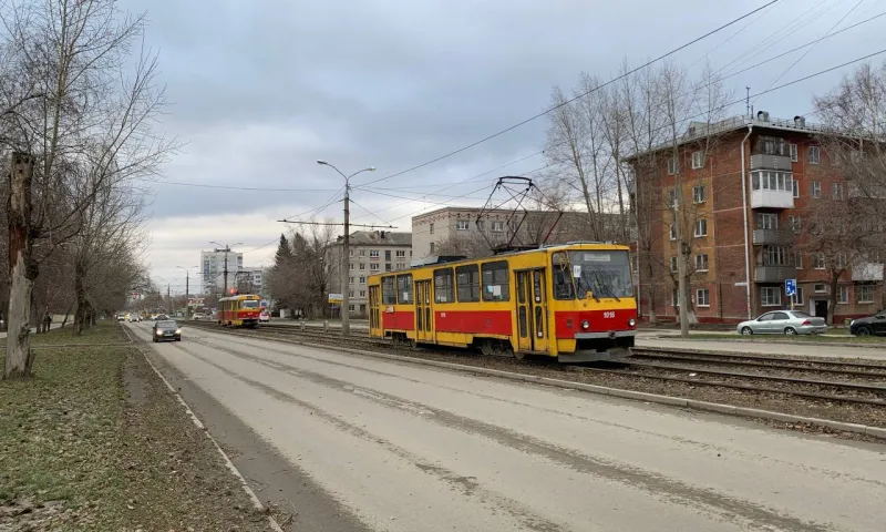 Проблемы с электричеством в Барнауле: без света осталось здание ж/д вокзала, не ходят трамваи
