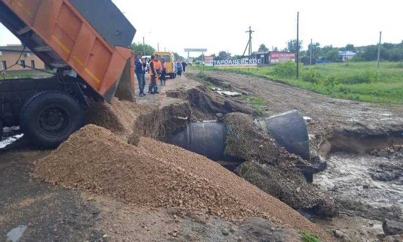 Большая часть воды ушла с улиц села Староалейское Третьяковского района
