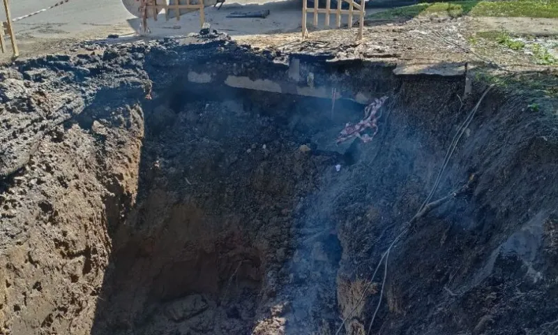 Крупное повреждение водопровода устранили в Барнауле