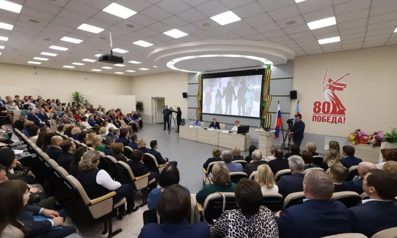 Зарплату сотрудников бюджетных организаций Алтайского края увеличат в этом году 