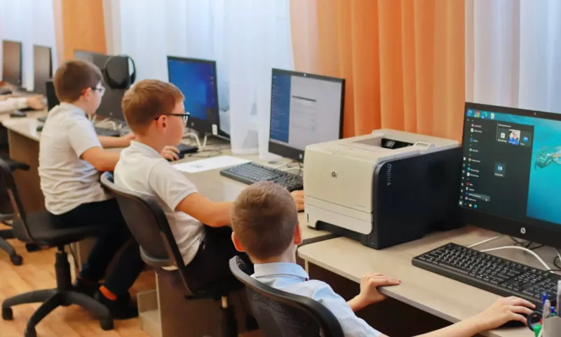 Почти в 150 школах Алтайского края улучшат IT-инфраструктуру