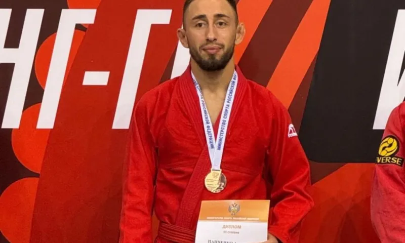 Барнаульский борец завоевал медаль на чемпионате России по грепплингу