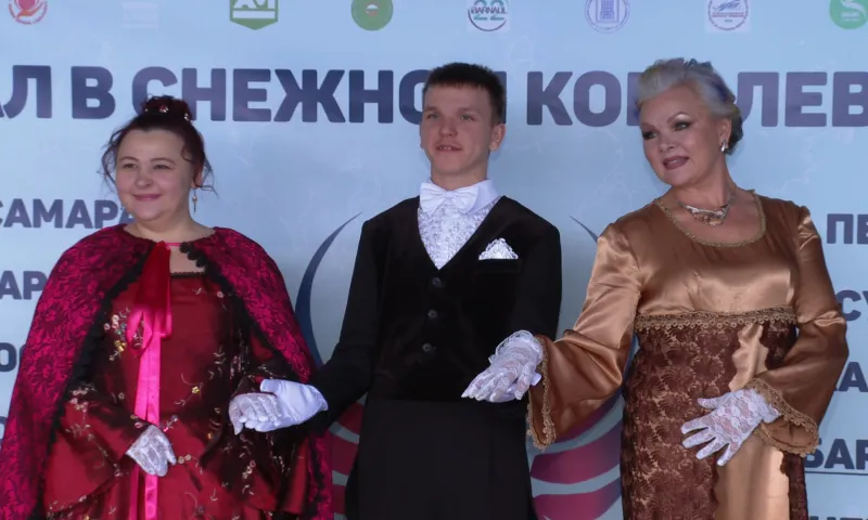 Веселье без границ: около 100 человек стали гостями первого в Алтайском крае инклюзивного бала
