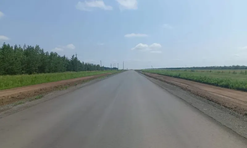 Десяток дорог, ведущих к крупным сельхозпредприятиям, отремонтировали в Алтайском крае
