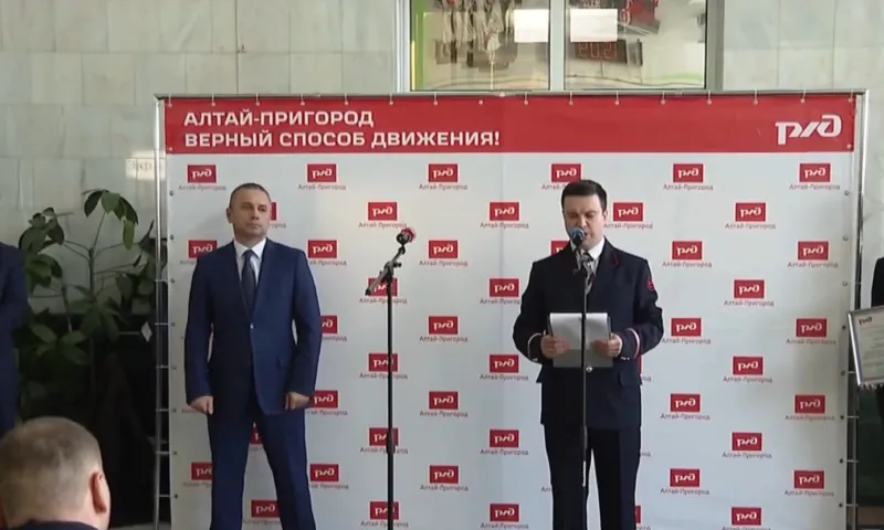 Уже год скорый пригородный поезд «Степной экспресс» ходит из Барнаула в Славгород