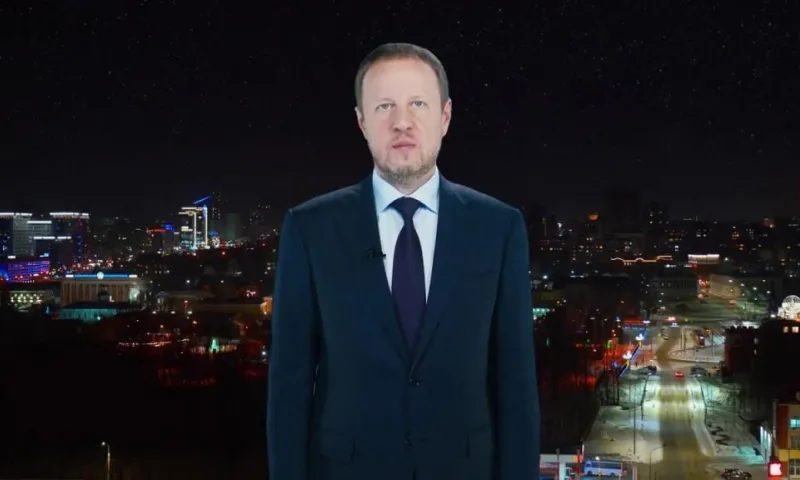 Виктор Томенко поздравил жителей Алтайского края с Новым годом