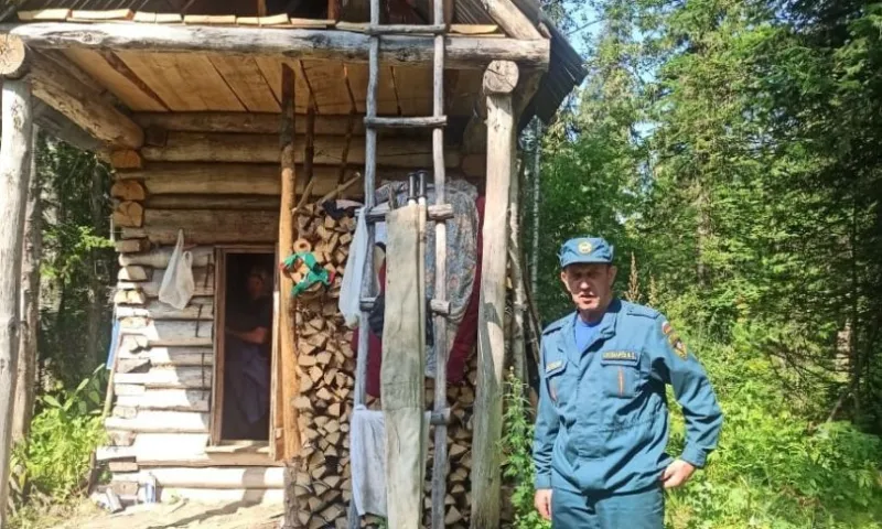 Пожарные спасли женщину, которой стало плохо в лесу в Алтайском крае