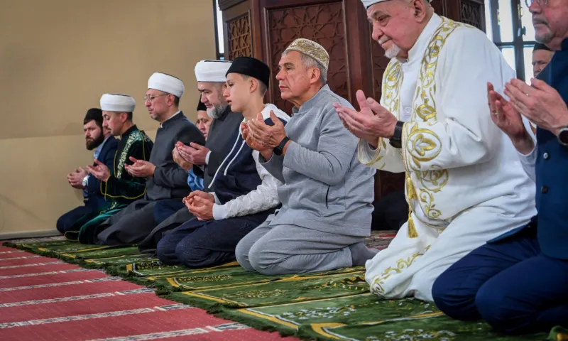 Мусульмане отмечают праздник Ураза-байрам