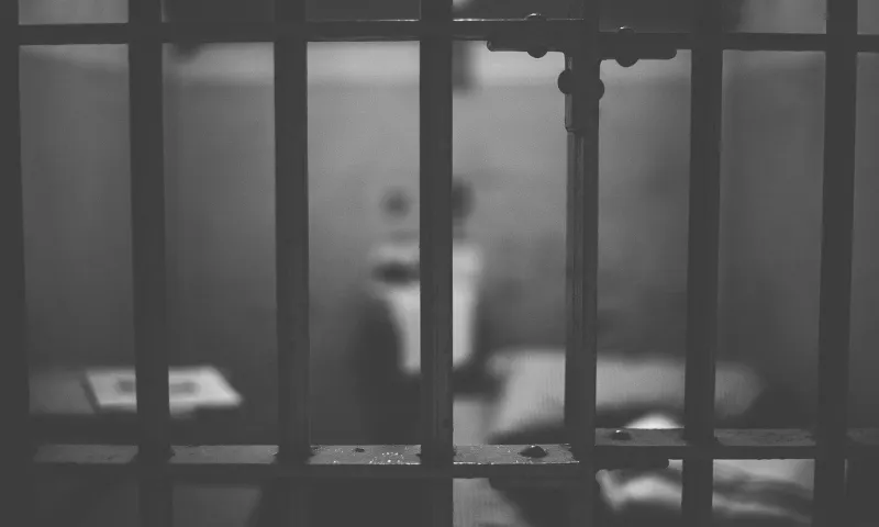 В России могут ужесточить наказание за передачу телефонов в тюрьмы