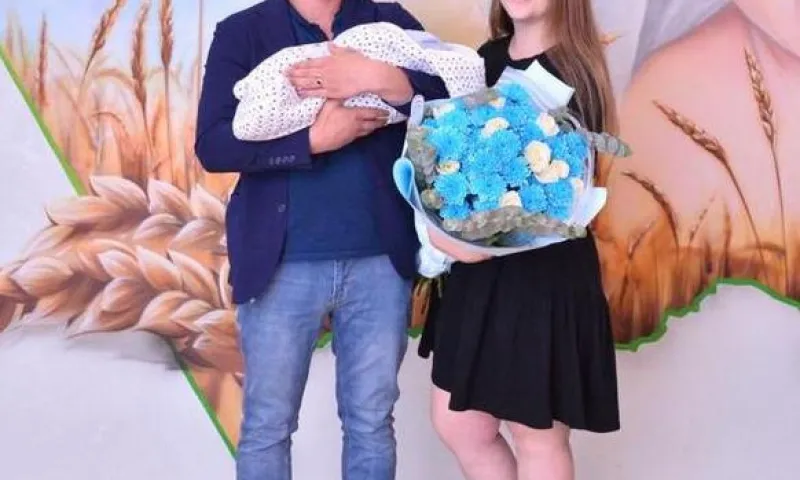 800-го новорождённого зарегистрировали в барнаульском загсе