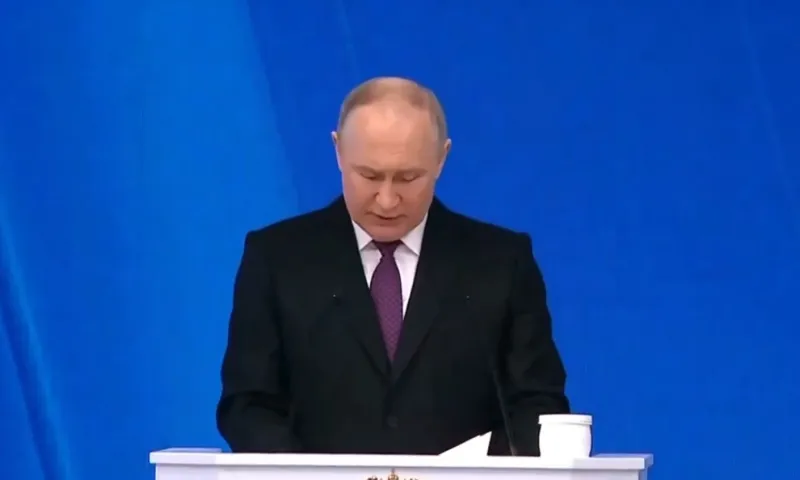 Владимир Путин обратился к Федеральному собранию с ежегодным посланием
