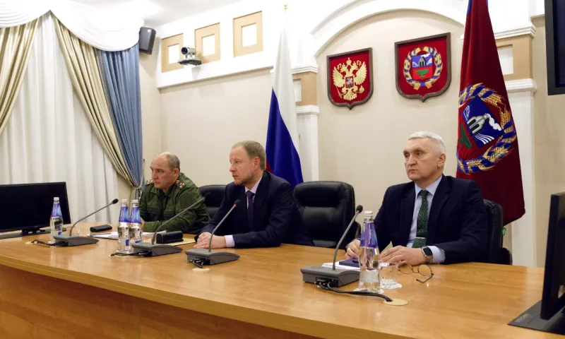 Виктор Томенко провел видеоселекторное совещание с руководителями муниципальных образований и военными комиссарами по вопросам частичной мобилизации